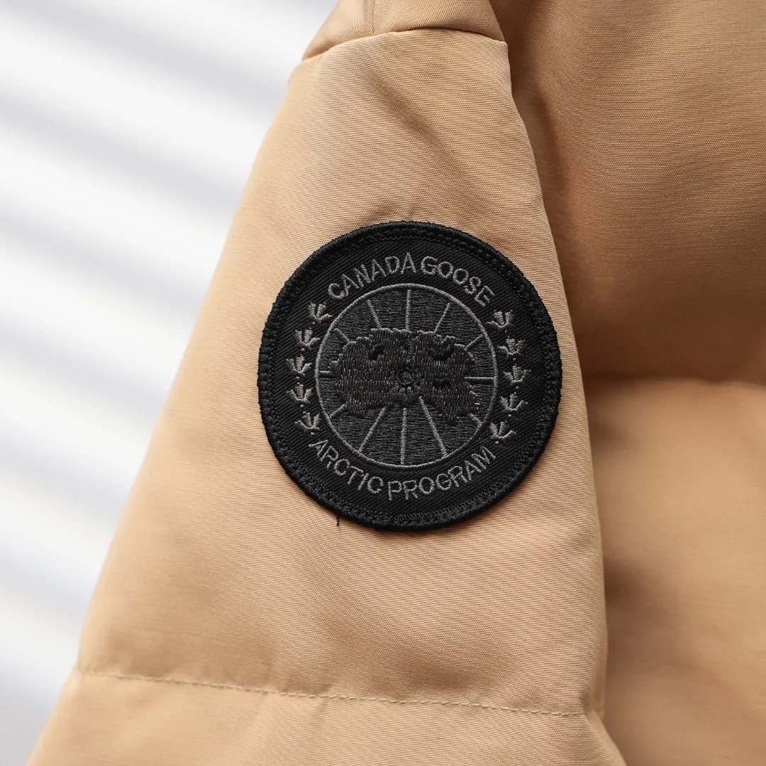 CANADA GOOSE 2266 ：Khaki Size：XS-XL